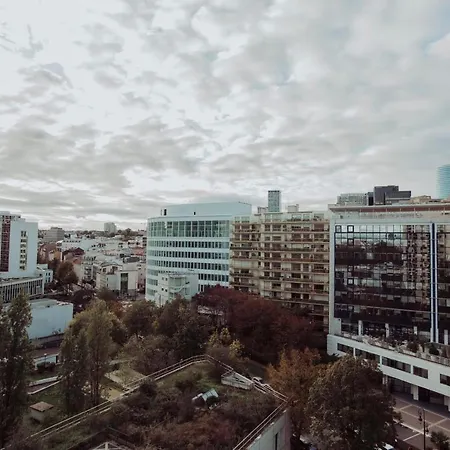 Studio W/ Balcony Near Paris By Guestready شقة